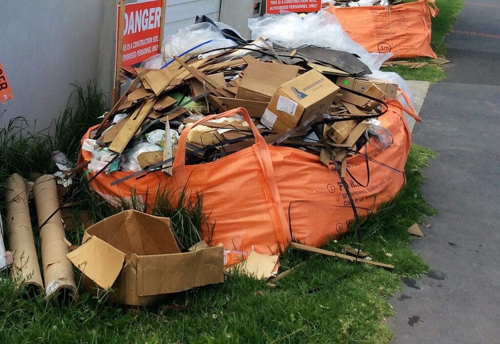 Flexibin1 - Junk Run